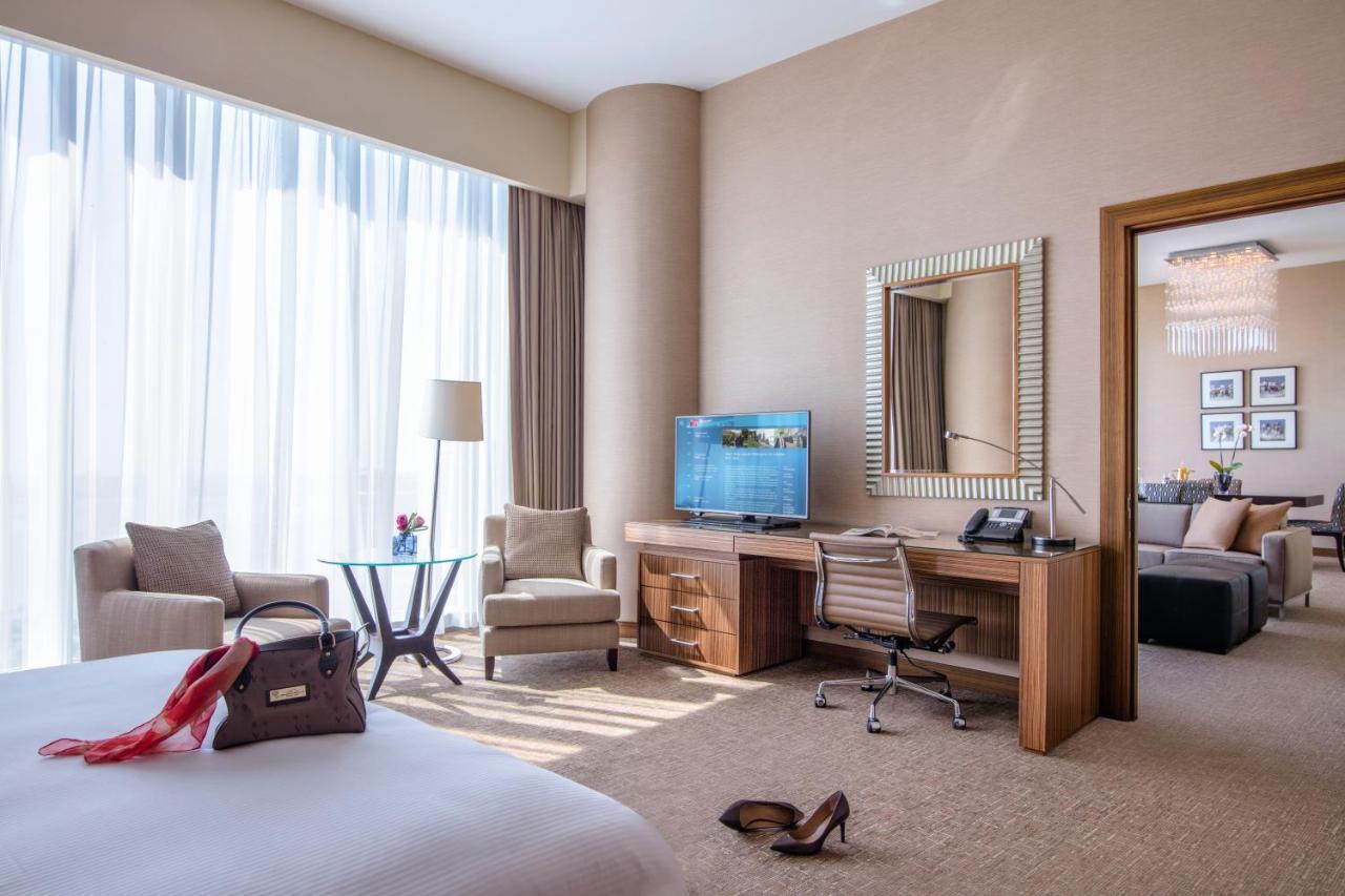 City Centre Rotana Doha Hotel Exterior photo Suite